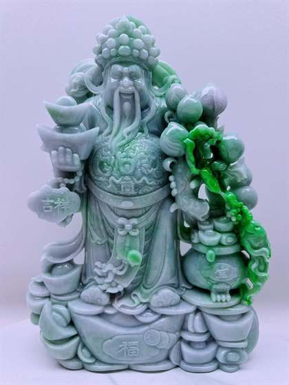 天然A货翡翠摆件产品图