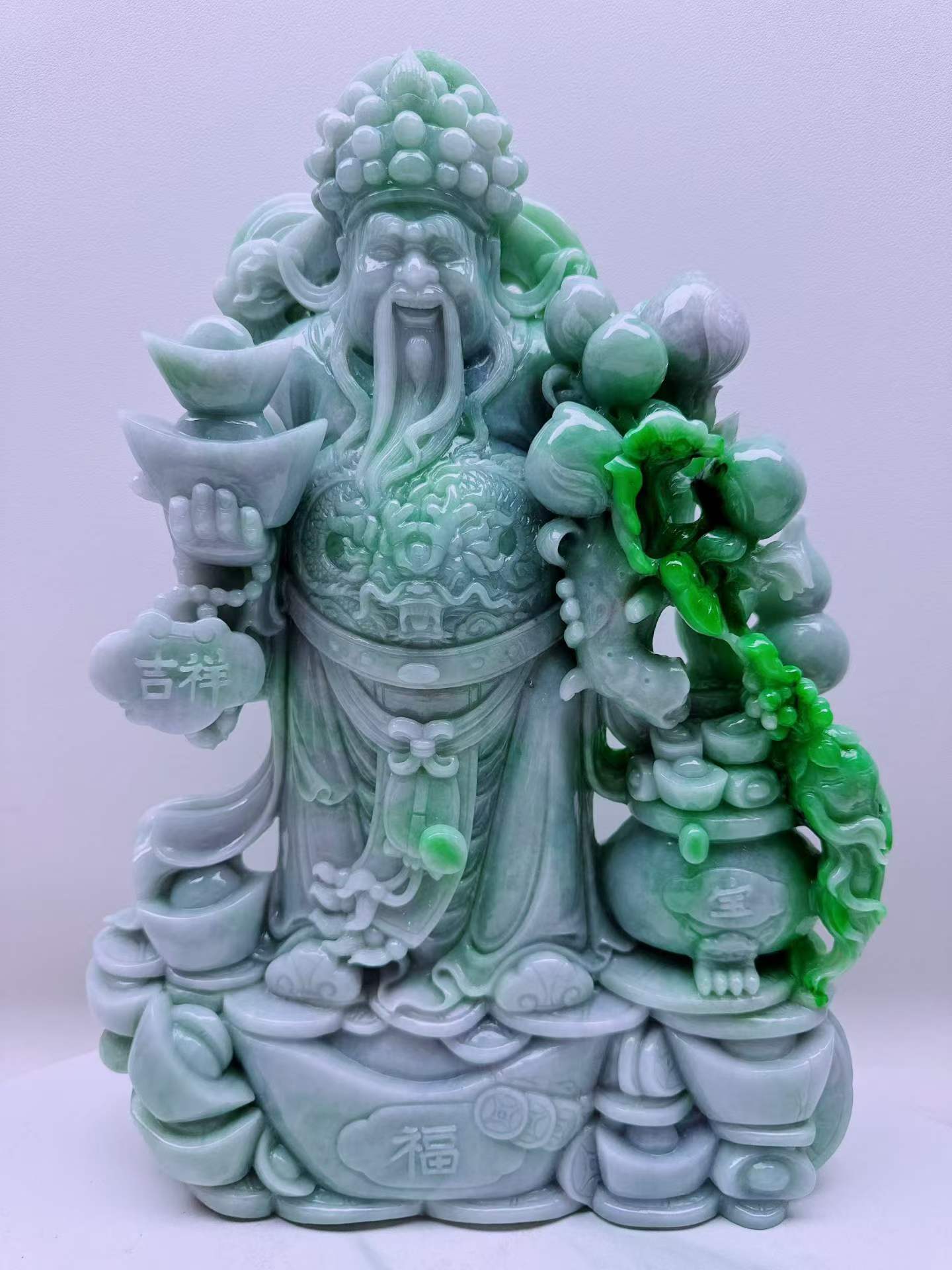 天然A货翡翠摆件产品图